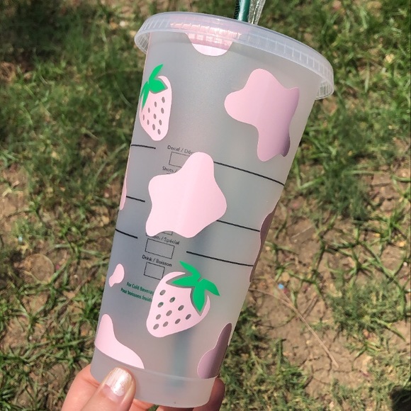 Hello Kitty cow print strawberries Starbucks cup - Picture 3 of 3